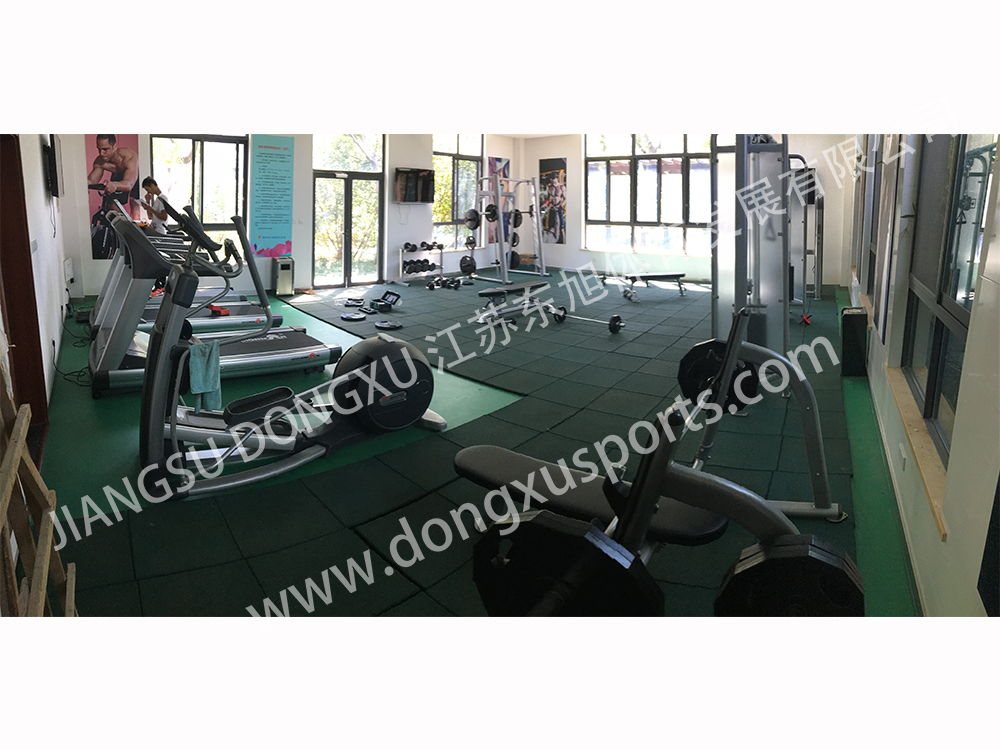 �P(y��ng)������������